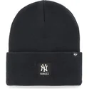 morkbla-mossa-med-fyrkantig-new-york-yankees-logotyp-fran-47-brand-portbury