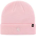 rosa-mossa-med-uppvikt-kant-och-new-york-yankees-mlb-centerfield-logga-fran-47-brand