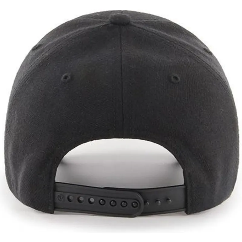 kepsar-curva-svart-snapback-fran-boston-red-sox-mlb-av-47-brand