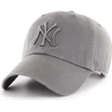kepsar-curva-gra-justerbart-band-fran-new-york-yankees-mlb-av-47-brand