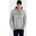 trojor-med-huva-gra-pullover-hoody-fran-milwaukee-bucks-nba-av-new-era