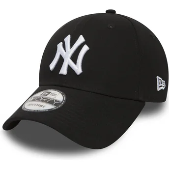 svart-justerbar-kurvad-keps-9forty-essential-fran-new-york-yankees-mlb-av-new-era