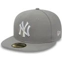 kepsar-plana-gra-justerad-59fifty-essential-fran-new-york-yankees-mlb-av-new-era