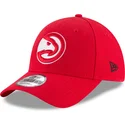 kepsar-curva-rod-justerbart-band-9forty-the-league-fran-atlanta-hawks-nba-av-new-era
