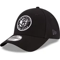 kepsar-curva-svart-justerbart-band-9forty-the-league-fran-brooklyn-nets-nba-av-new-era