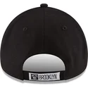 kepsar-curva-svart-justerbart-band-9forty-the-league-fran-brooklyn-nets-nba-av-new-era