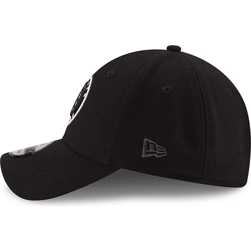 kepsar-curva-svart-justerbart-band-9forty-the-league-fran-brooklyn-nets-nba-av-new-era