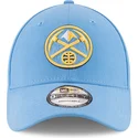 justerbar-ljusbla-kurvkeps-9forty-the-league-denver-nuggets-nba-fran-new-era