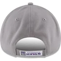gra-justerbar-kurvkeps-9forty-the-league-sacramento-kings-nba-fran-new-era