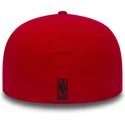 kepsar-plana-rod-justerad-59fifty-chain-stitch-fran-chicago-bulls-nba-av-new-era