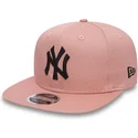 new-york-yankees-mlb-9fifty-true-originators-rosa-justerbar-platt-keps-med-svart-logotyp-fran-new-era