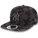new-era-new-york-yankees-mlb-9fifty-night-time-reflective-svart-snapbackkeps-med-gra-logotyp