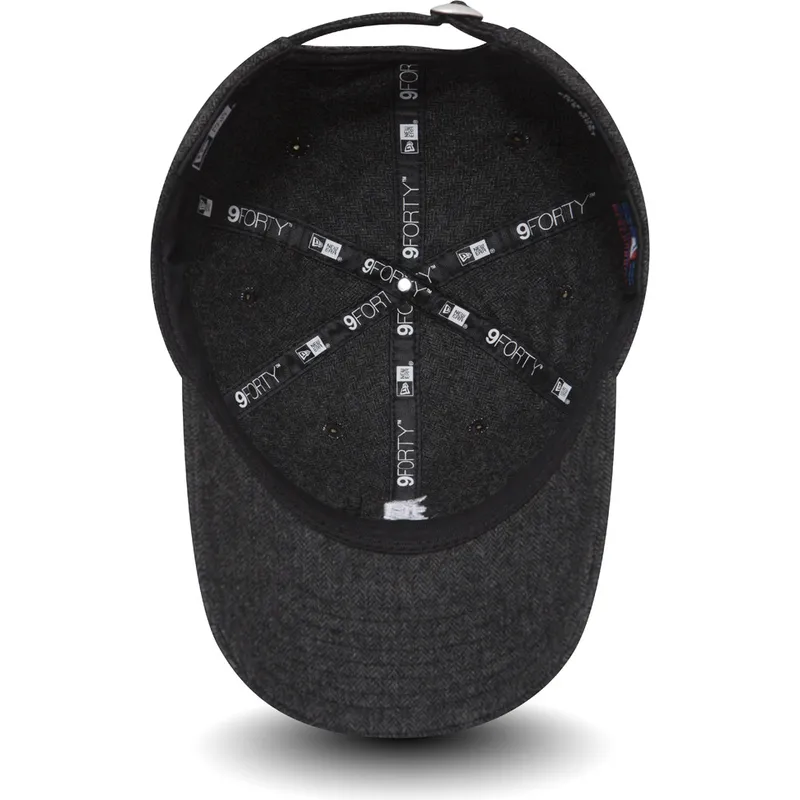 kepsar-curva-svart-justerbart-band-9forty-herringbone-fran-detroit-tigers-mlb-av-new-era