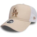 rosa-truckerkeps-med-bronslogga-9forty-essential-los-angeles-dodgers-mlb-fran-new-era