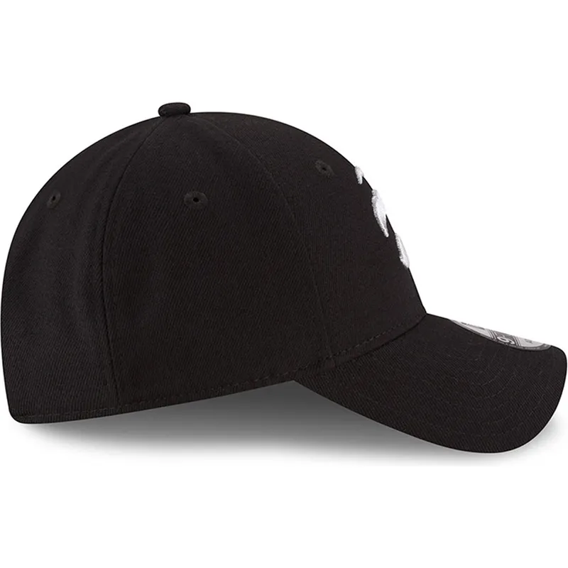 kepsar-curva-svart-justerbart-band-9forty-the-league-fran-toronto-raptors-nba-av-new-era kepsar-curva-svart-justerbart-band-9forty-the-league-fran-toronto-raptors-nba-av-new-era