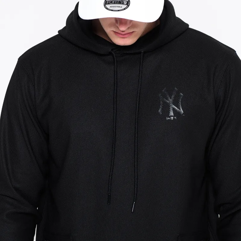 trojor-med-huva-svart-pullover-hoody-stealth-fran-new-york-yankees-mlb-av-new-era