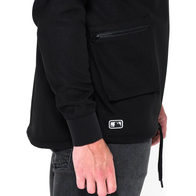 trojor-med-huva-svart-pullover-hoody-stealth-fran-new-york-yankees-mlb-av-new-era