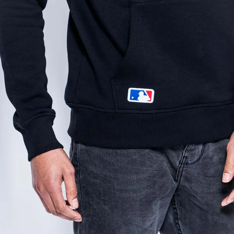 trojor-med-huva-svart-pullover-hoody-east-coast-fran-new-york-yankees-mlb-av-new-era trojor-med-huva-svart-pullover-hoody-east-coast-fran-new-york-yankees-mlb-av-new-era