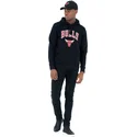 trojor-med-huva-svart-pullover-hoody-fran-chicago-bulls-nba-av-new-era
