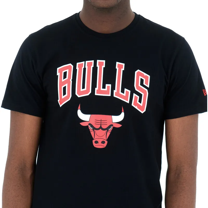 t-shirt-kort-arm-svart-fran-chicago-bulls-nba-av-new-era
