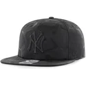 new-york-yankees-mlb-captain-jigsaw-svart-kamouflage-platt-snapback-keps-fran-47-brand