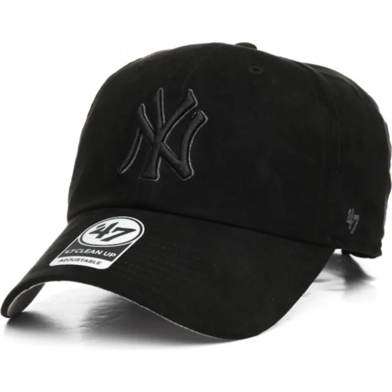 svart-bojd-keps-med-svart-new-york-yankees-logotyp-mlb-clean-up-ultra-basic-fran-47-brand