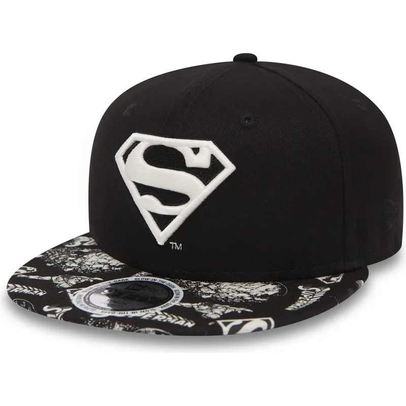 svart-platt-snapback-keps-for-barn-9fifty-gitd-superman-warner-bros-fran-new-era