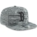 gra-platt-snapback-keps-med-svart-logotyp-9fifty-engineered-fit-av-boston-red-sox-mlb-fran-new-era