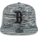 gra-platt-snapback-keps-med-svart-logotyp-9fifty-engineered-fit-av-boston-red-sox-mlb-fran-new-era