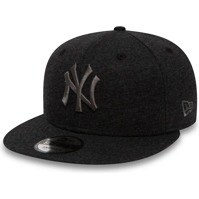new-york-yankees-mlb-9fifty-essential-jersey-gra-snapback-platt-keps-med-gra-logotyp-fran-new-era