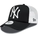 svart-clean-a-frame-new-york-yankees-mlb-truckerkeps-fran-new-era