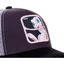kepsar-curva-svart-snapback-mew-pokemon-av-capslab