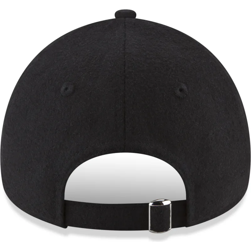 kepsar-curva-svart-justerbart-band-9forty-melton-fran-atlanta-braves-mlb-av-new-era