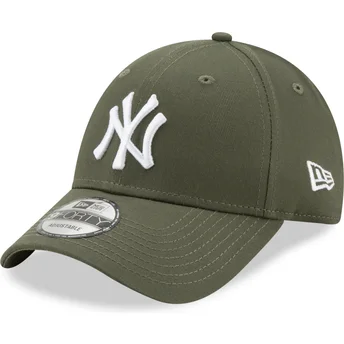 Grön böjd justerbar keps 9FORTY League Essential från New York Yankees MLB av New Era