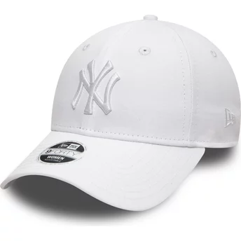 Vit justerbar kurvad keps med vitt logo 9FORTY League Essential från New York Yankees MLB av New Era