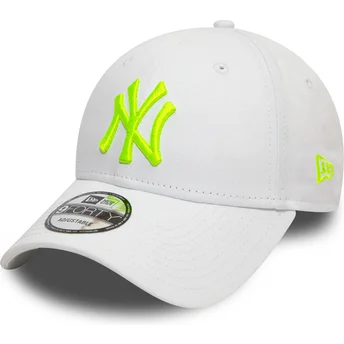 new-era-new-york-yankees-mlb-9forty-league-essential-neon-vit-justerbar-bojd-keps-med-gront-logo