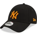 new-era-new-york-yankees-mlb-9forty-league-essential-neon-justerbar-svart-bojd-keps-med-orange-logotyp