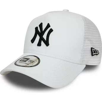 Vit truckerkeps med svart Essential A Frame-logo från New York Yankees MLB av New Era