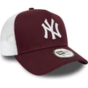 new-york-yankees-mlb-essential-a-frame-vinrod-och-vit-truckerkeps-fran-new-era