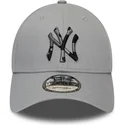 kepsar-curva-gra-justerbart-band-camuflaje-9forty-camo-infill-fran-new-york-yankees-mlb-av-new-era