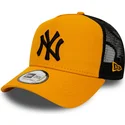 new-era-new-york-yankees-mlb-league-essential-a-frame-svart-logotyp-orange-truckerkeps