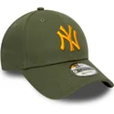 gron-justerbar-bojd-keps-med-orange-logotyp-9forty-league-essential-new-york-yankees-mlb-fran-new-era