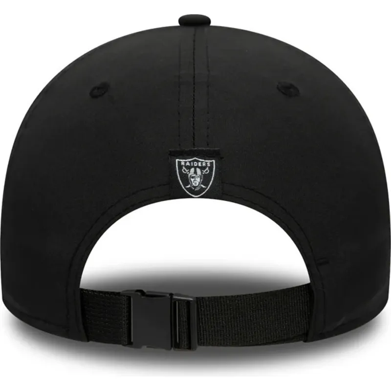 kepsar-curva-svart-justerbart-band-9forty-team-flag-fran-las-vegas-raiders-nfl-av-new-era kepsar-curva-svart-justerbart-band-9forty-team-flag-fran-las-vegas-raiders-nfl-av-new-era