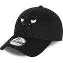 svart-bojd-snapback-keps-9forty-black-base-chicago-bulls-nba-fran-new-era