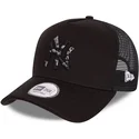 new-york-yankees-mlb-new-era-svart-truckerkeps-med-svart-kamouflogologo-infill-a-frame