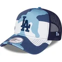los-angeles-dodgers-bla-kamouflage-truckerkeps-med-bla-logotyp-a-frame-mlb-fran-new-era