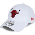 kepsar-curva-vit-justerbart-band-9forty-side-mark-fran-chicago-bulls-nba-av-new-era