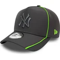 new-york-yankees-mlb-new-era-gra-snapback-keps-med-bojd-skarm-och-gra-feather-pipe-logotyp-a-frame