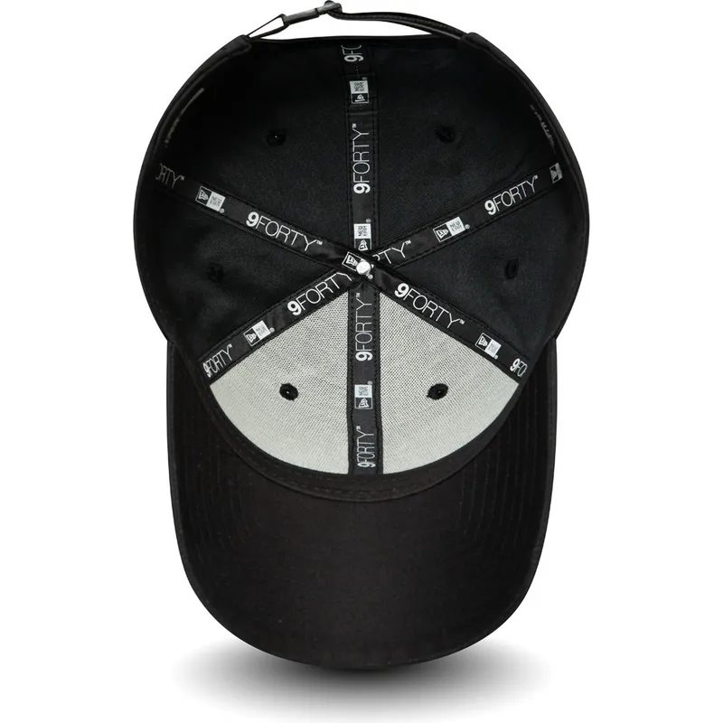 kepsar-curva-svart-justerbart-band-9forty-stack-fran-new-york-yankees-mlb-av-new-era