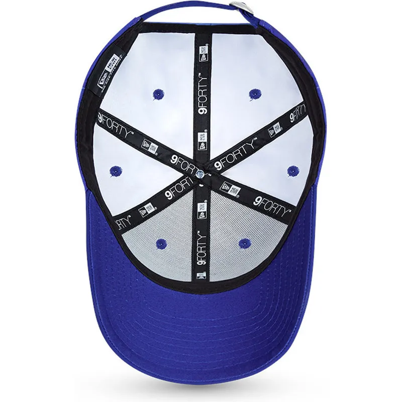 kepsar-curva-bla-justerbart-band-9forty-fade-fran-chelsea-football-club-premier-league-av-new-era